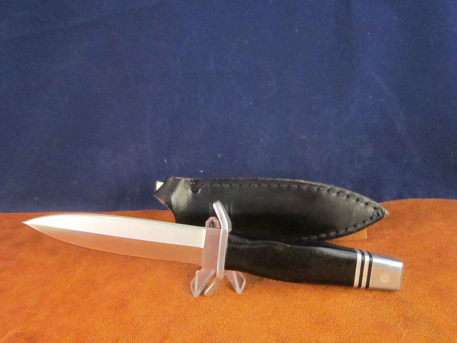 Raider 1 9-inch Boot Knife  Historic Aviation Collectibles